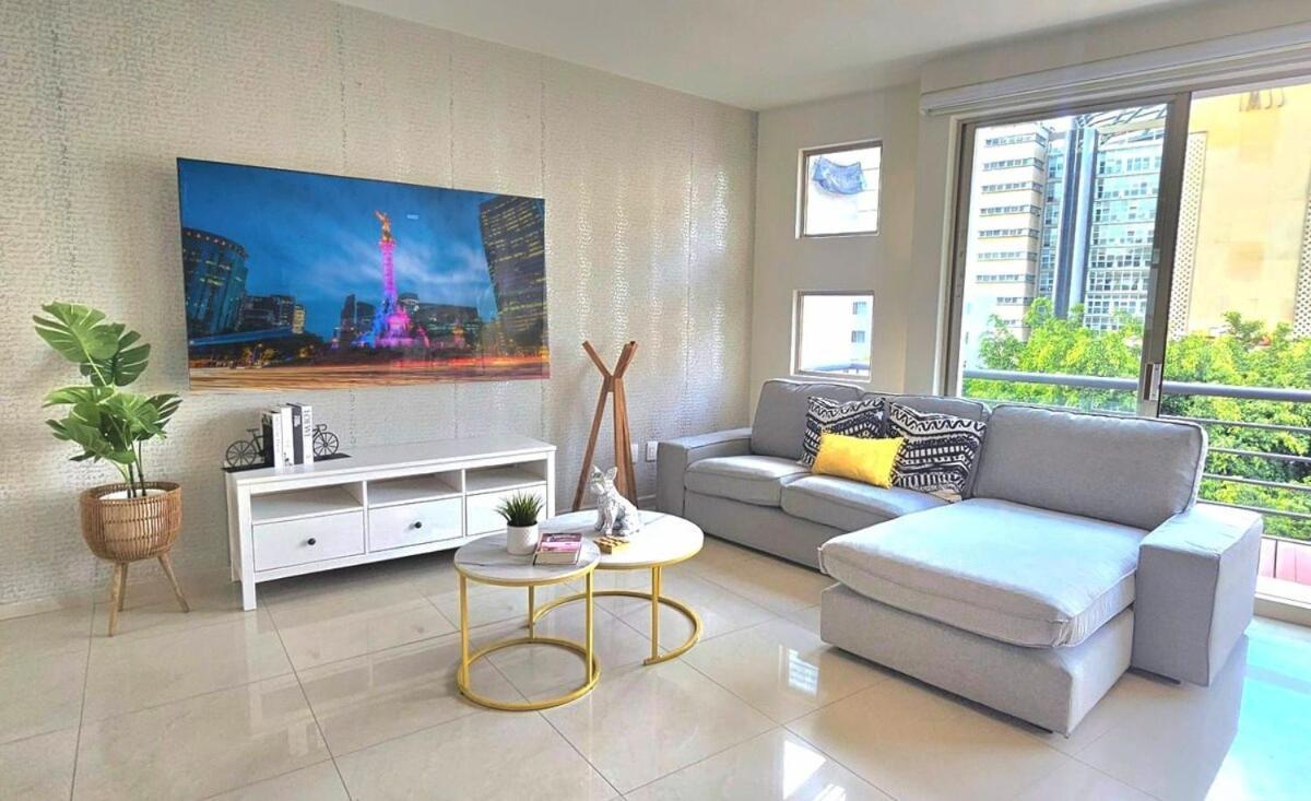 Penthouse In The Heart Of *